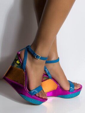 Azalea Wang Strappy Platform Wedge Sandal Multicolor Glitter Sz 8.5 NIB